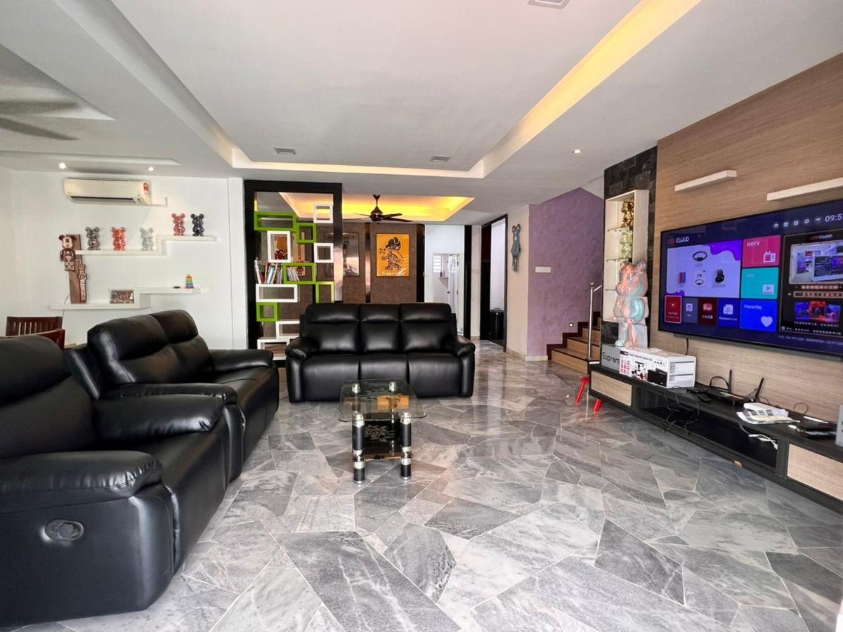 Bearbrick Homestay With Pool Port Dickson Extérieur photo
