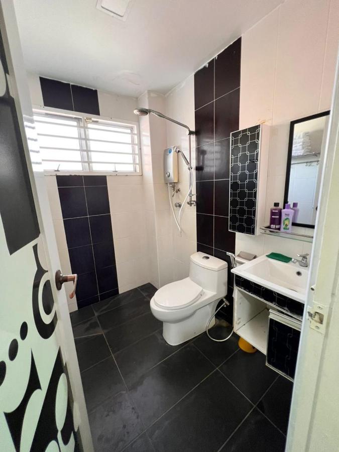Bearbrick Homestay With Pool Port Dickson Extérieur photo